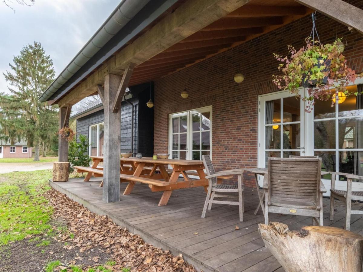 Lodge Slabroek Uden Exterior photo